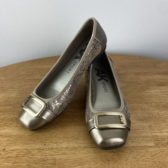 Anne Klein Women Shoe Size 6 Gold Snake Print Slip On Cap Toe Ballet Flat - Picture 3 of 7